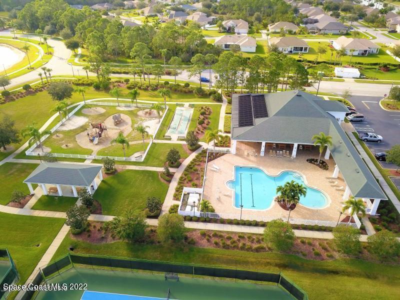 685 Remington Green Drive SE