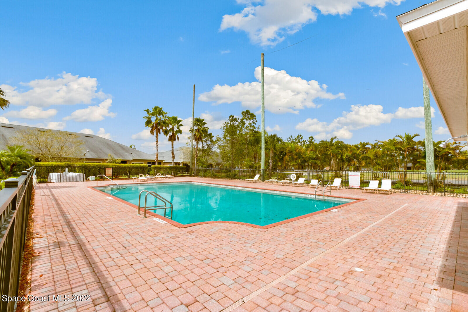 685 Remington Green Drive SE