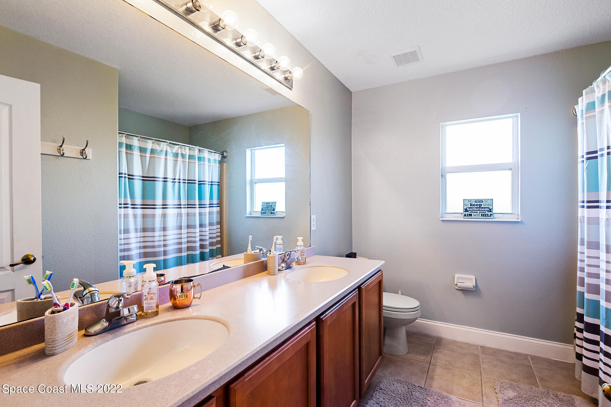 1700 Bridgeport Circle