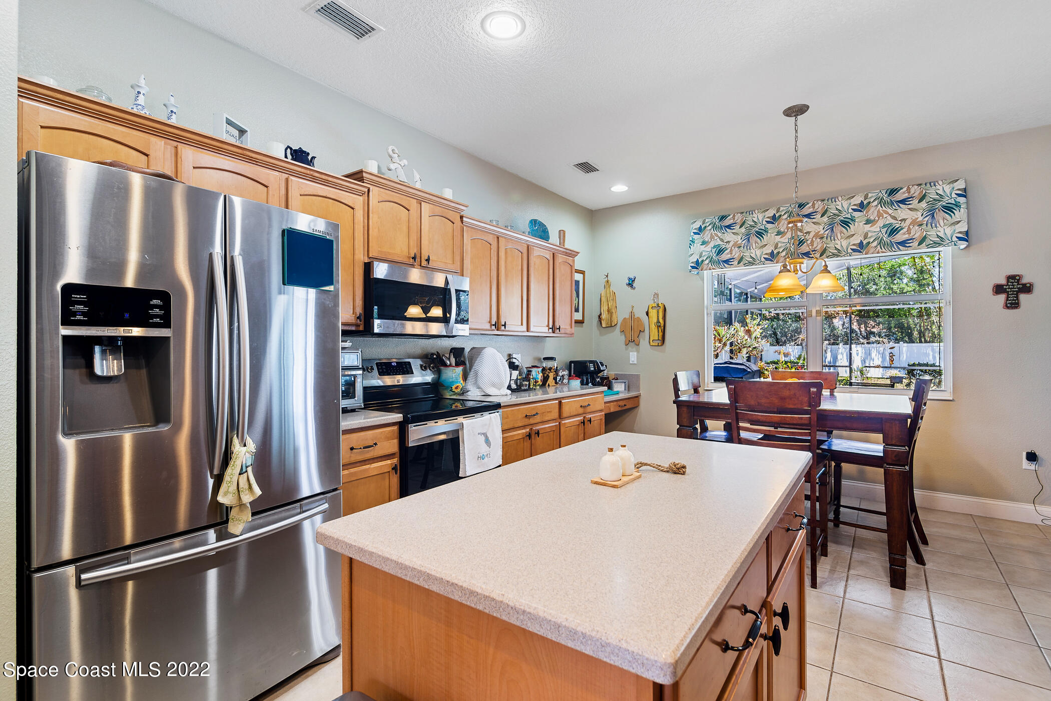 1700 Bridgeport Circle