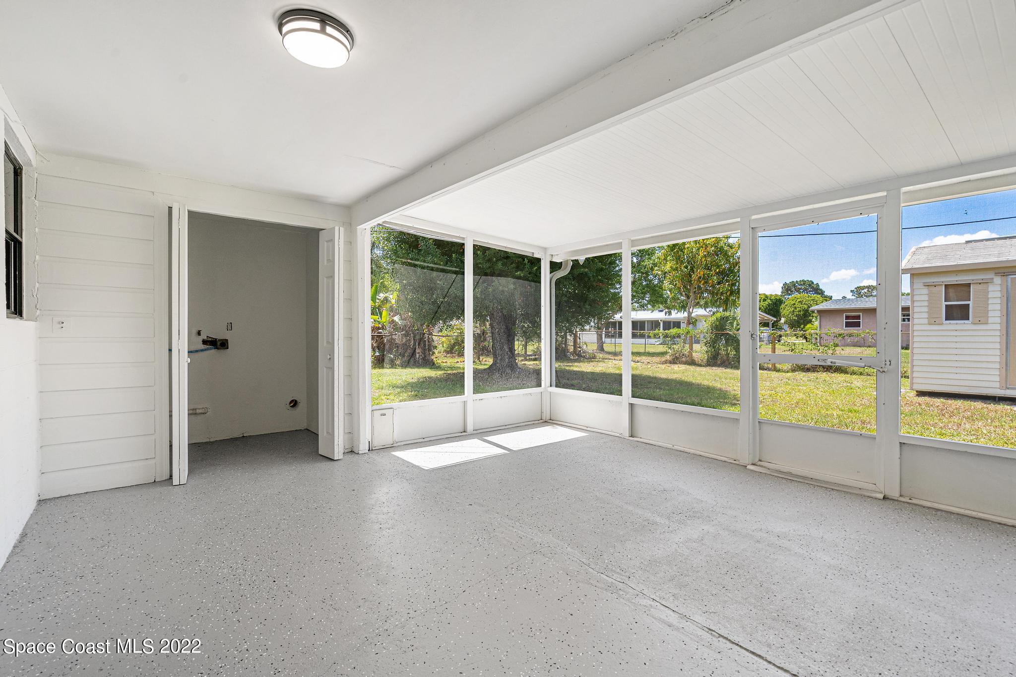 3143 Elizabeth Street