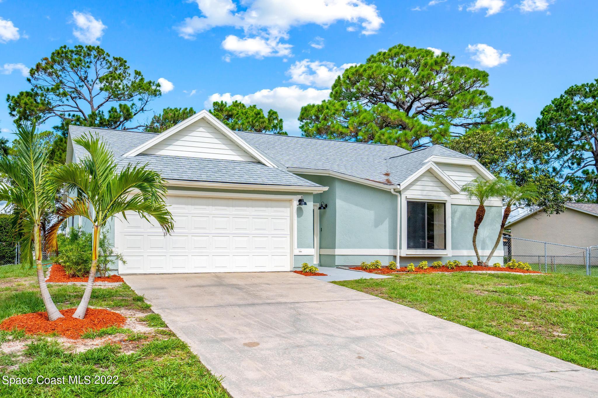 1310 Lamplighter Drive NW