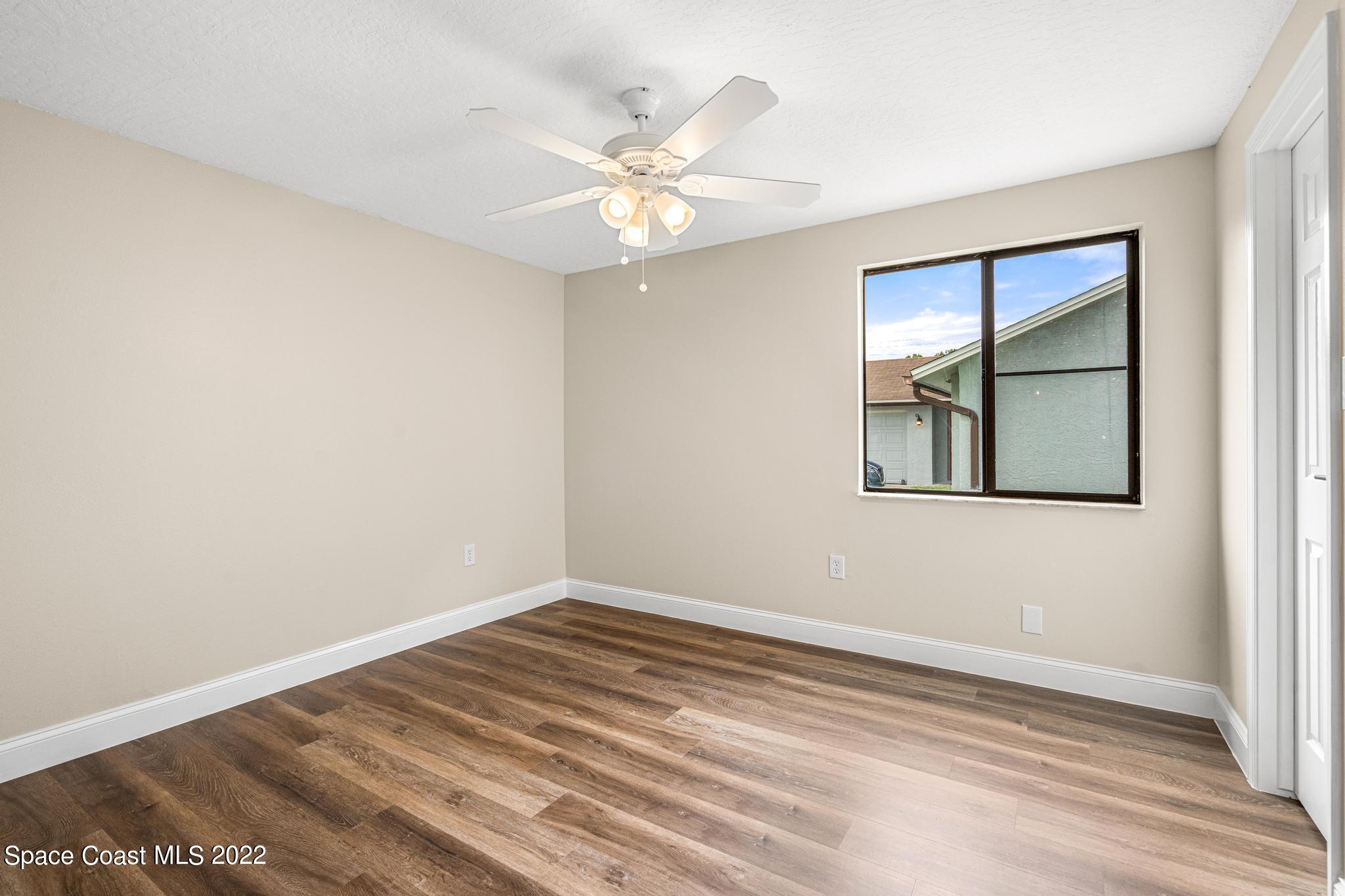 1310 Lamplighter Drive NW