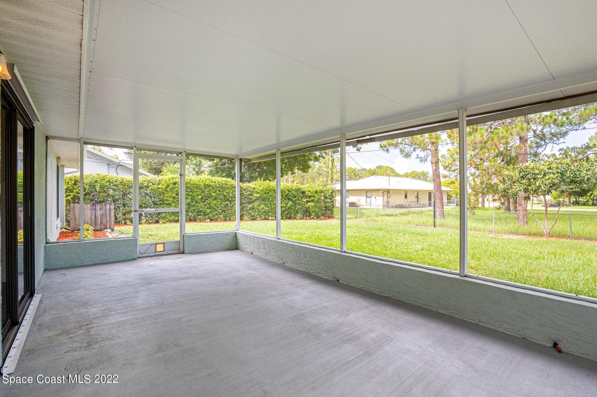 1310 Lamplighter Drive NW