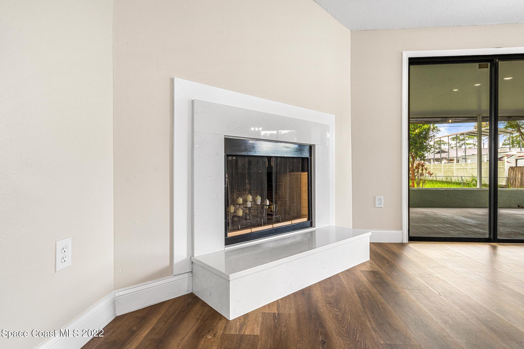 1310 Lamplighter Drive NW