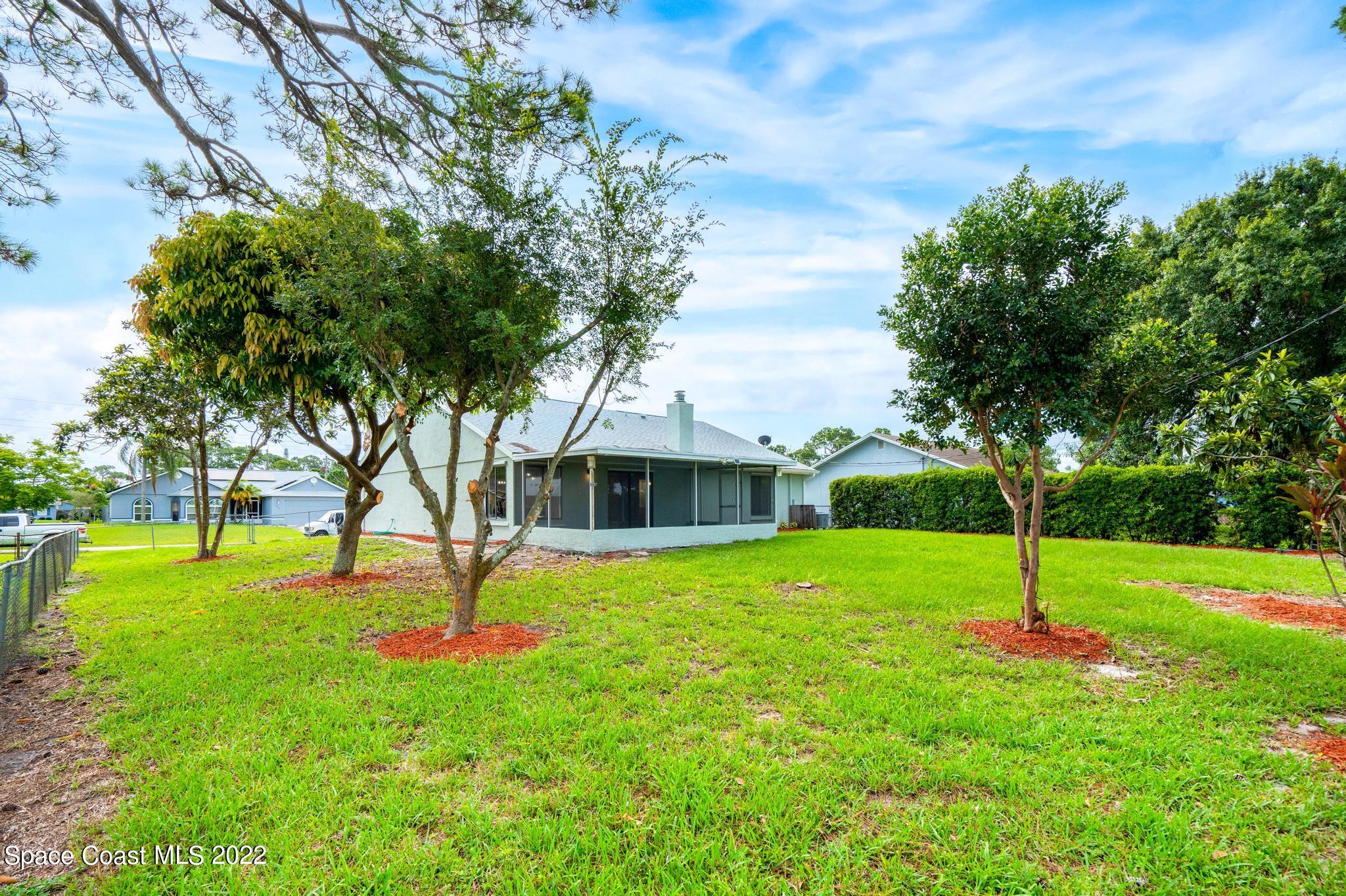 1310 Lamplighter Drive NW