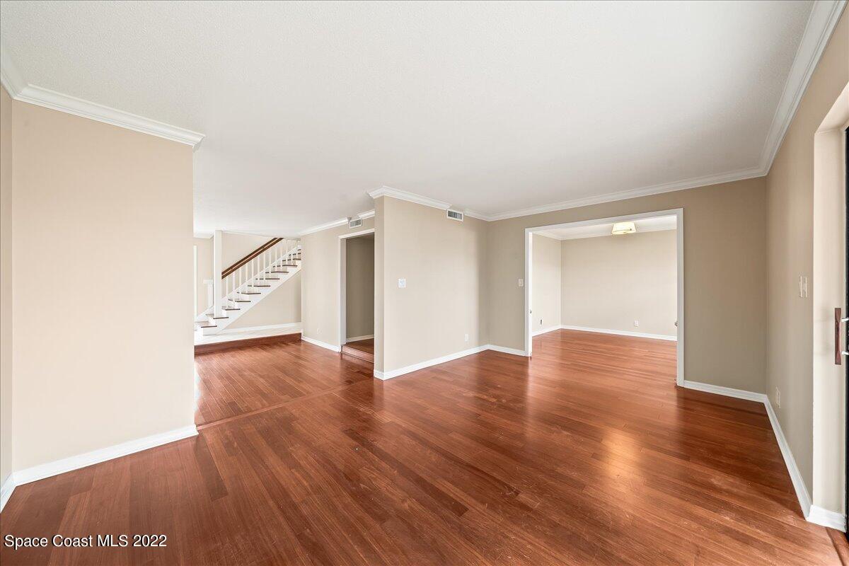 143 Skyline Boulevard