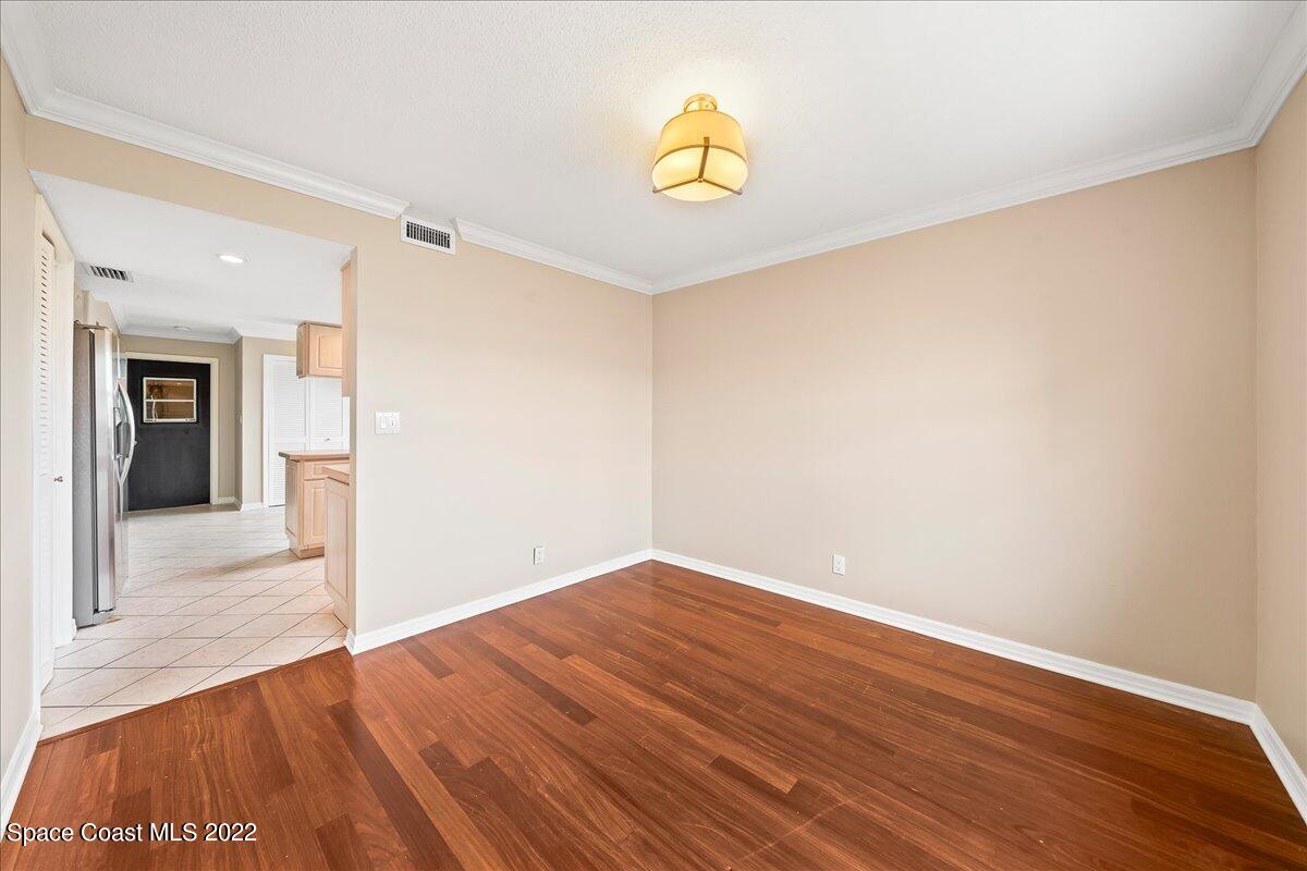 143 Skyline Boulevard