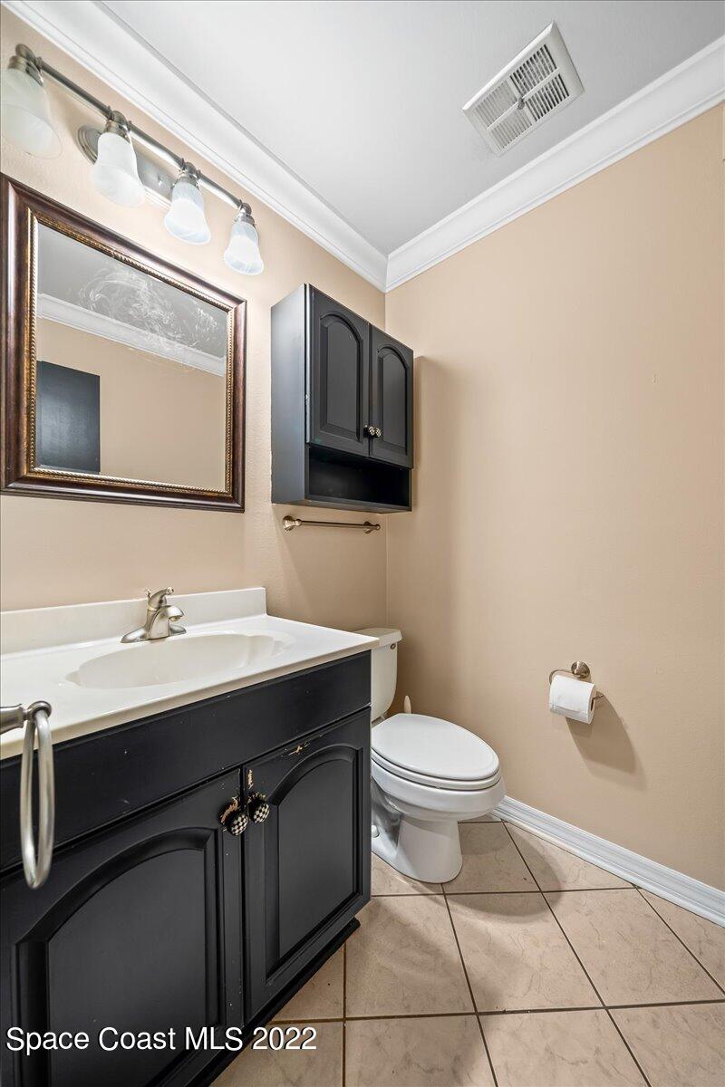 143 Skyline Boulevard