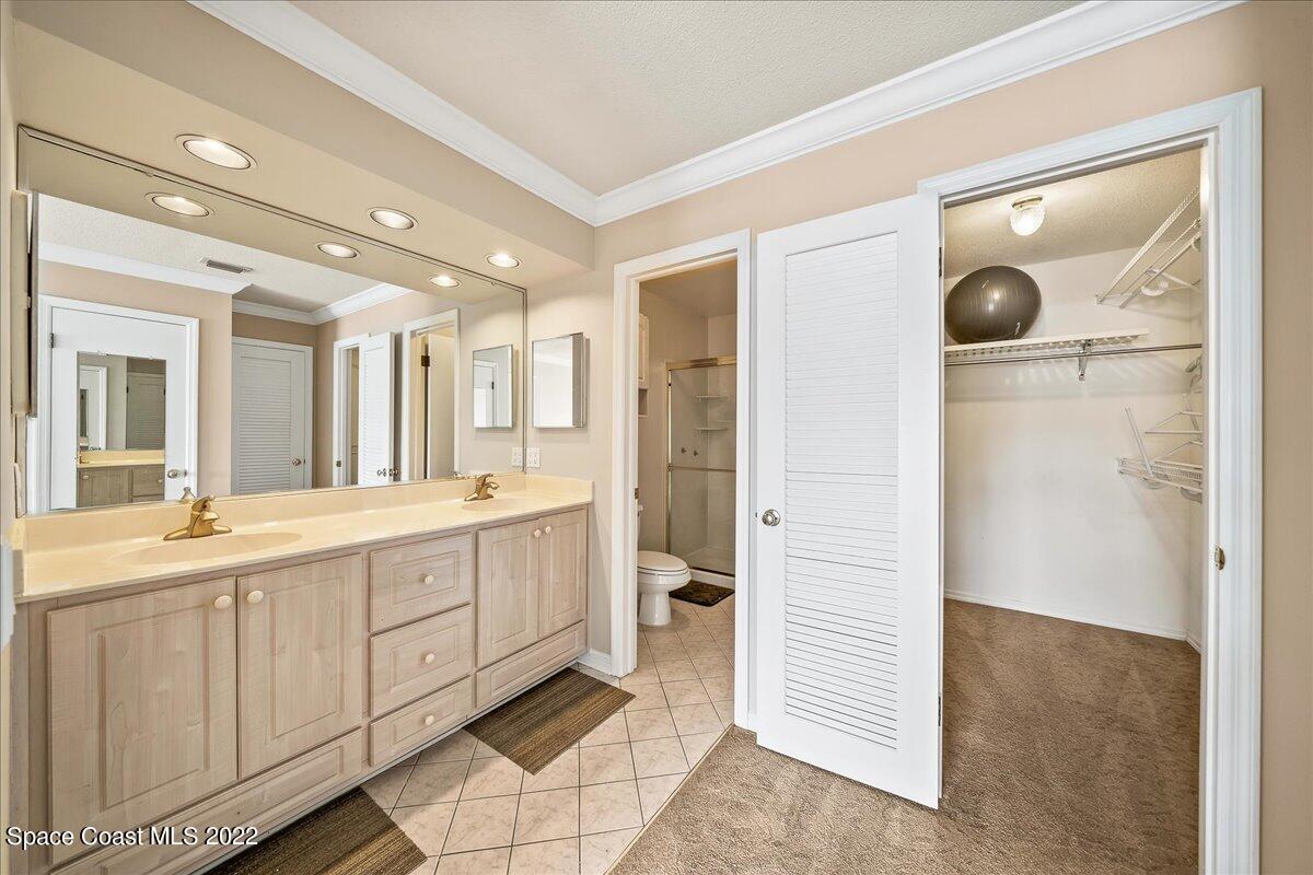 143 Skyline Boulevard