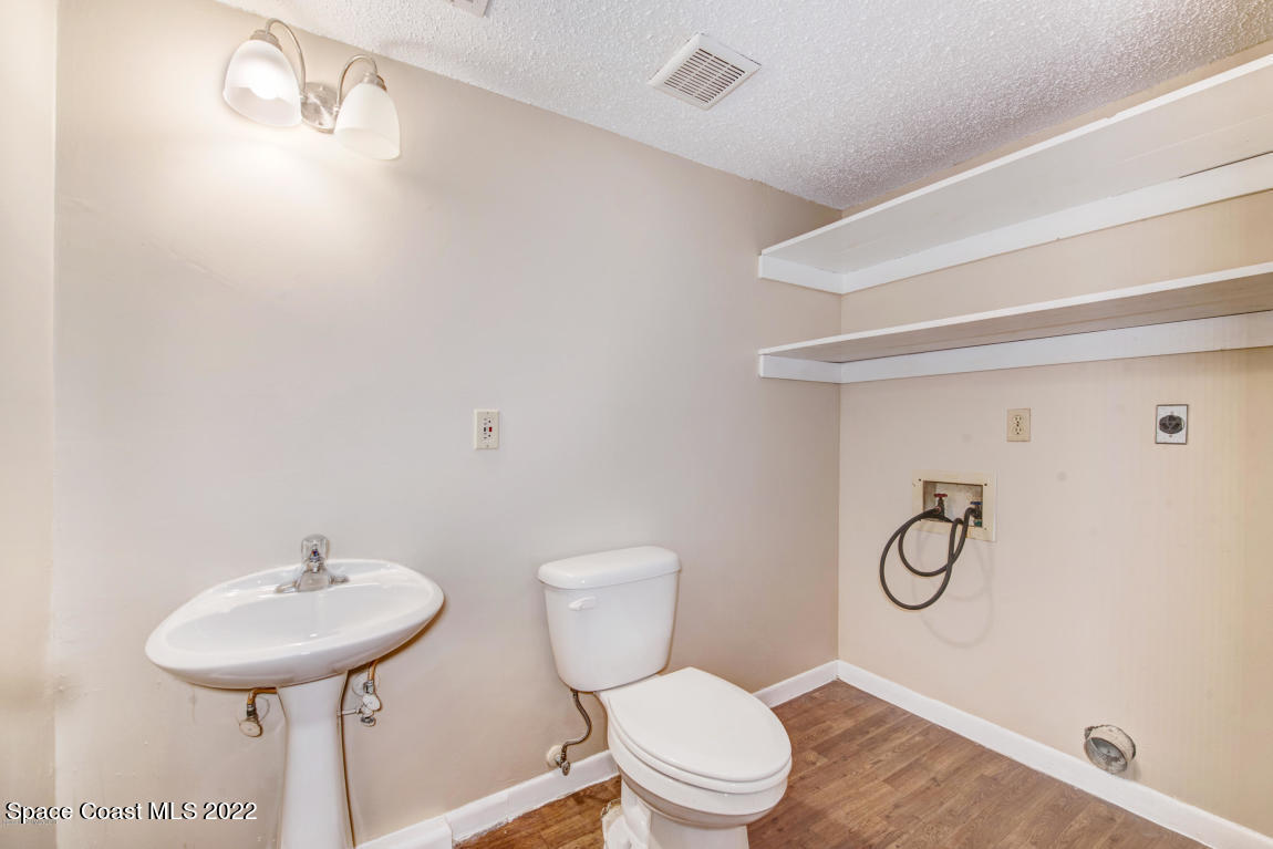 3813 Tree Ridge Lane NE