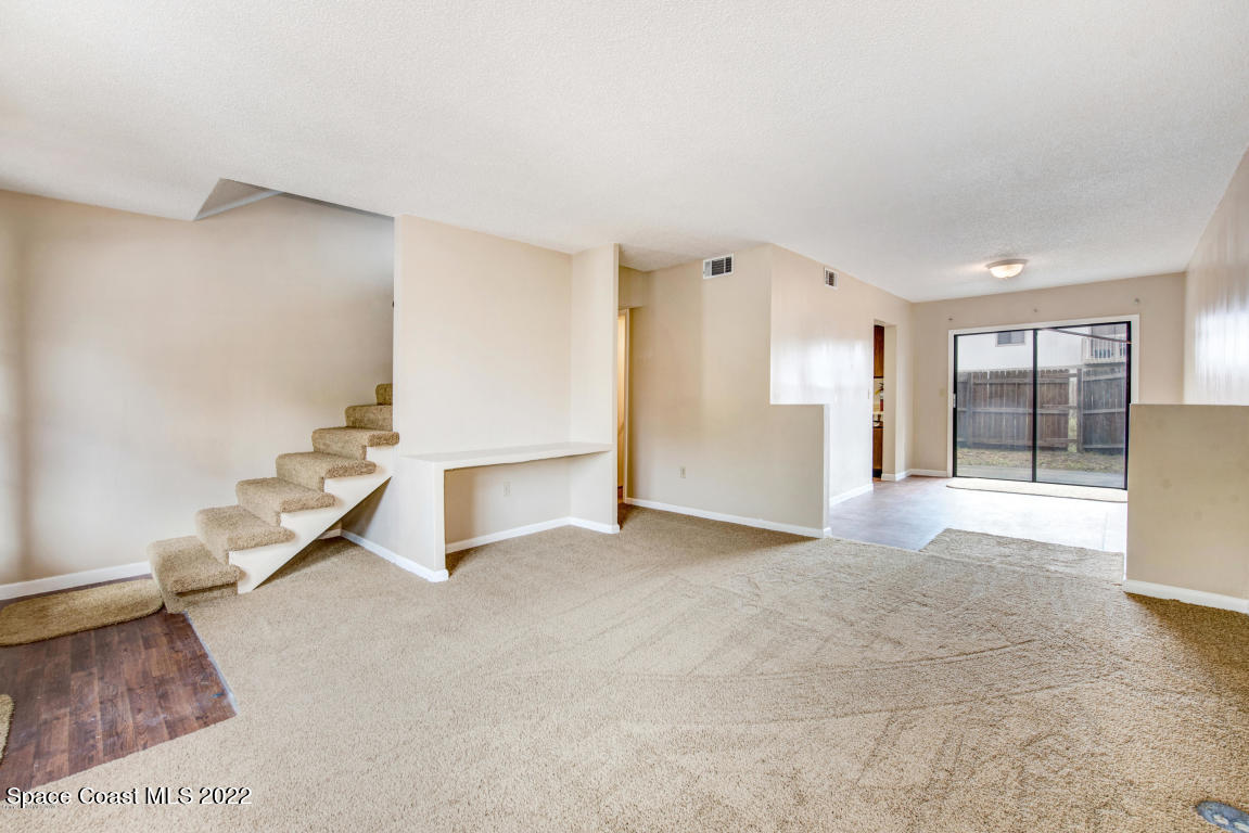 3813 Tree Ridge Lane NE