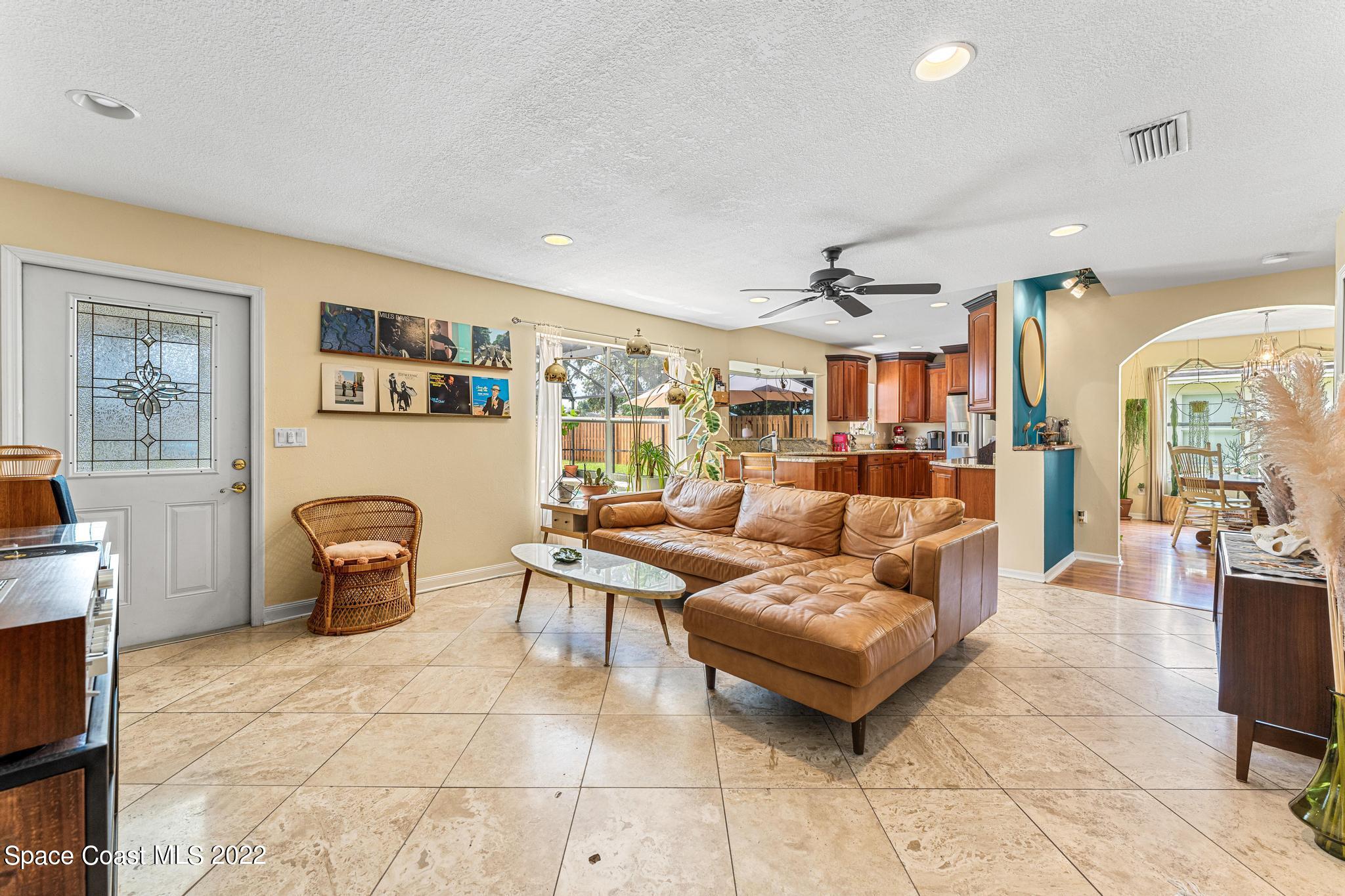 7067 Hammock Lakes Drive