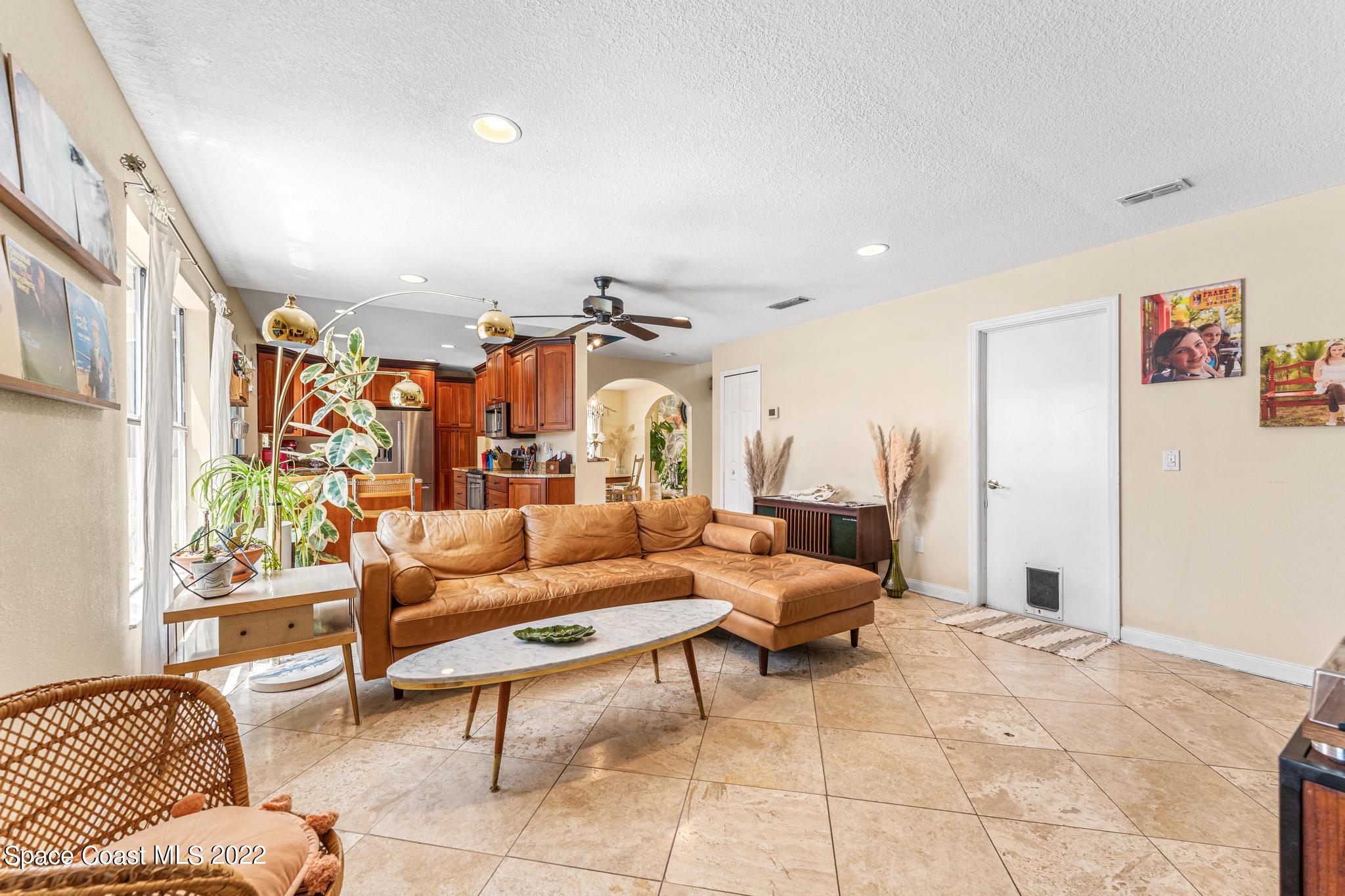 7067 Hammock Lakes Drive