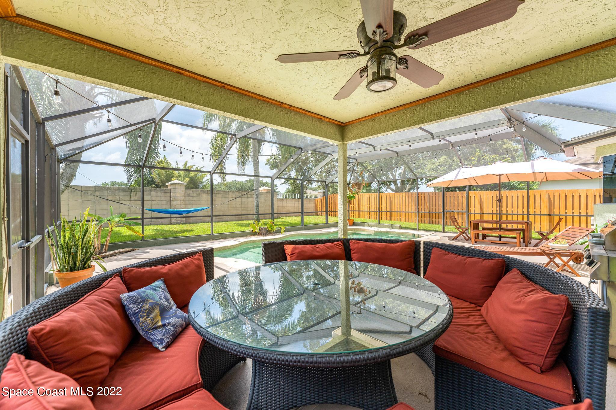 7067 Hammock Lakes Drive