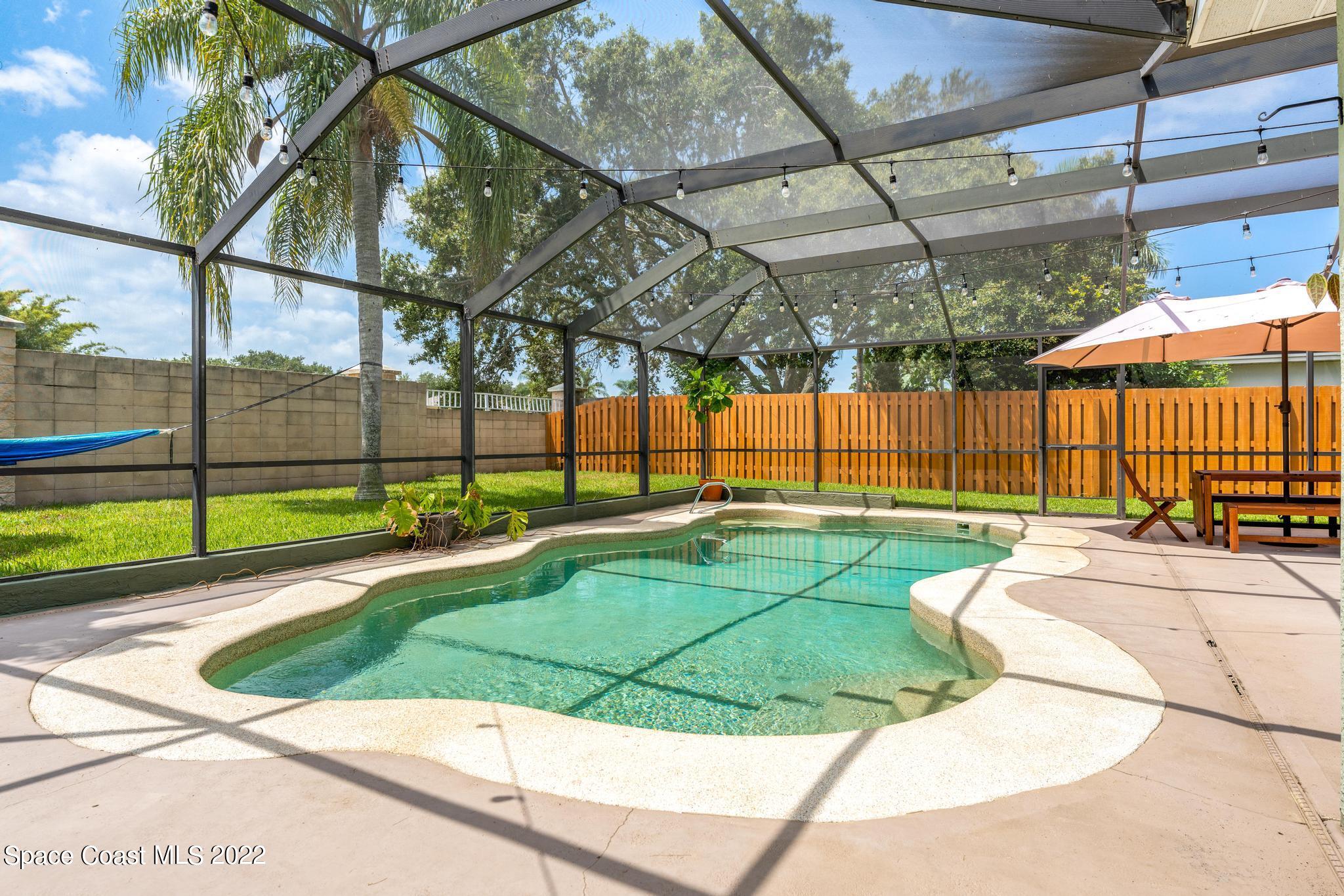 7067 Hammock Lakes Drive