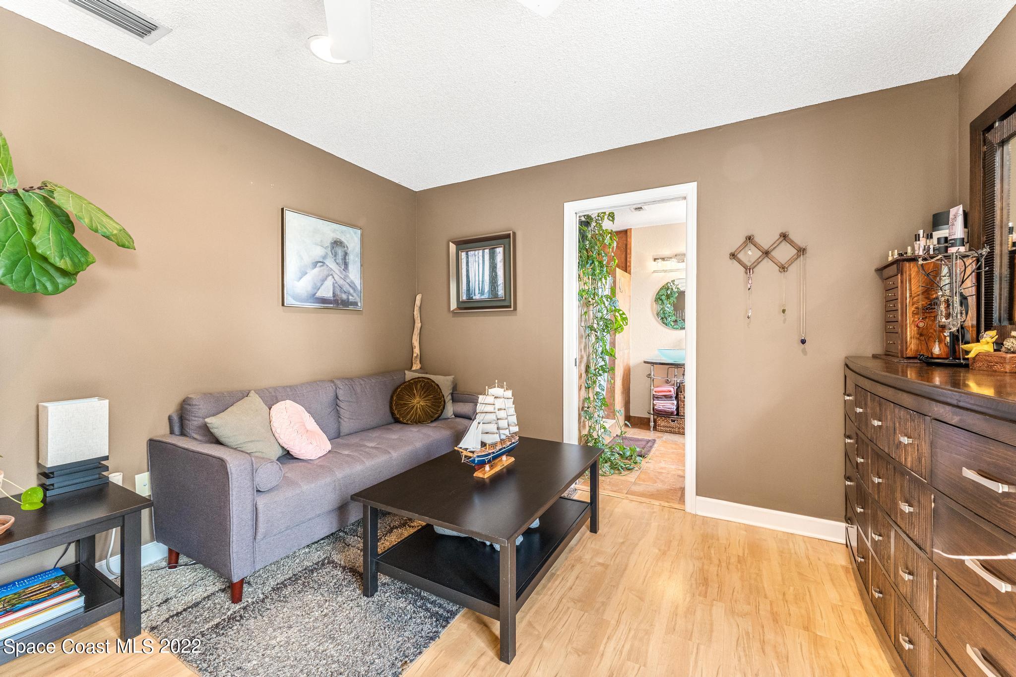 7067 Hammock Lakes Drive