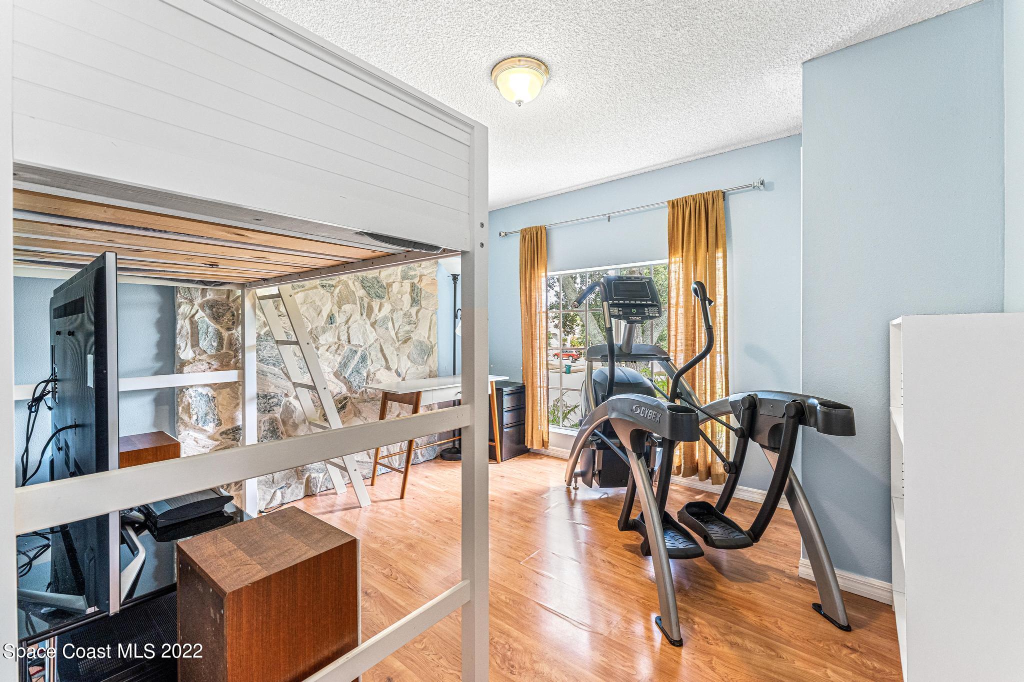 7067 Hammock Lakes Drive