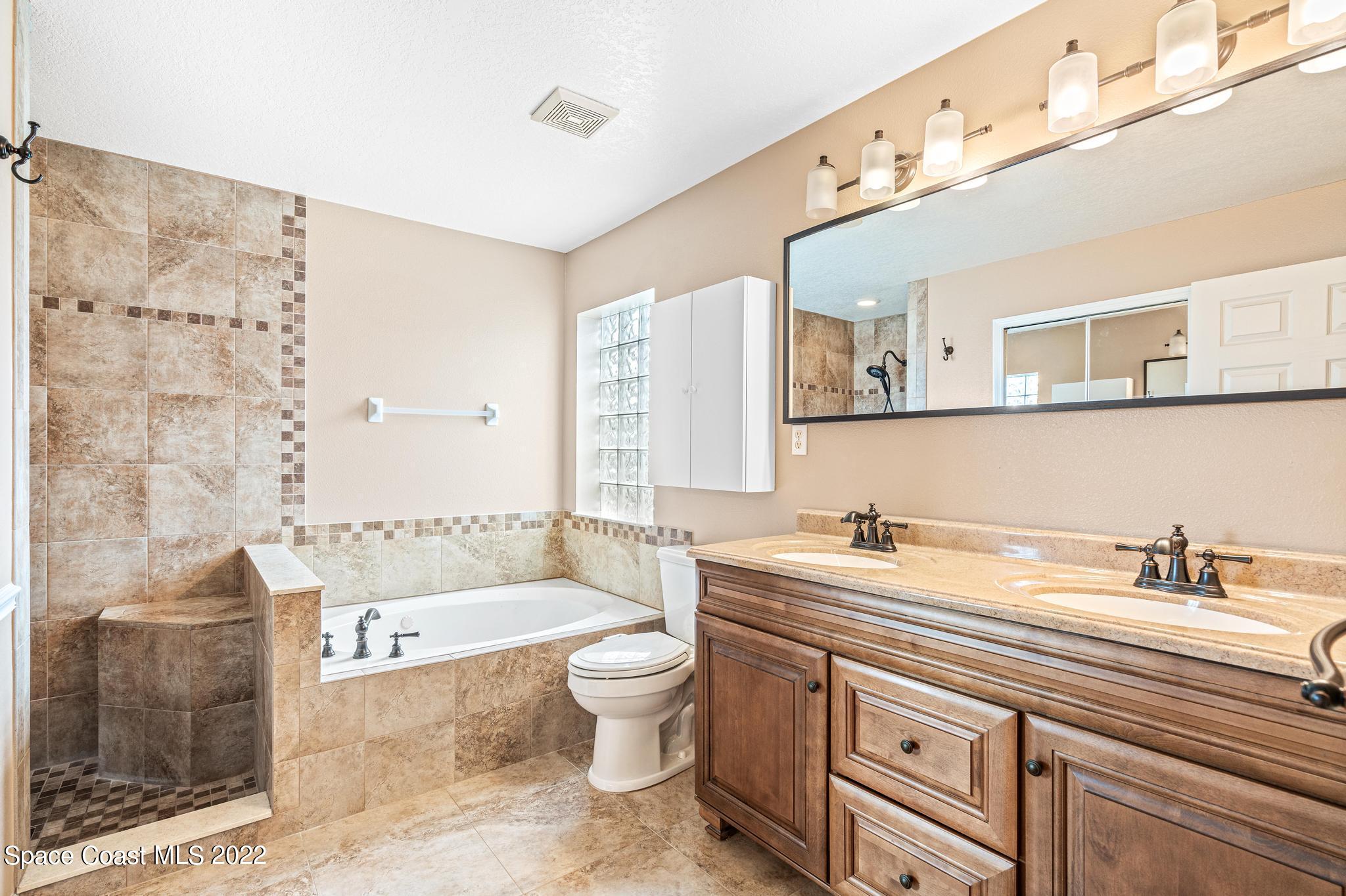 5566 River Oaks Drive