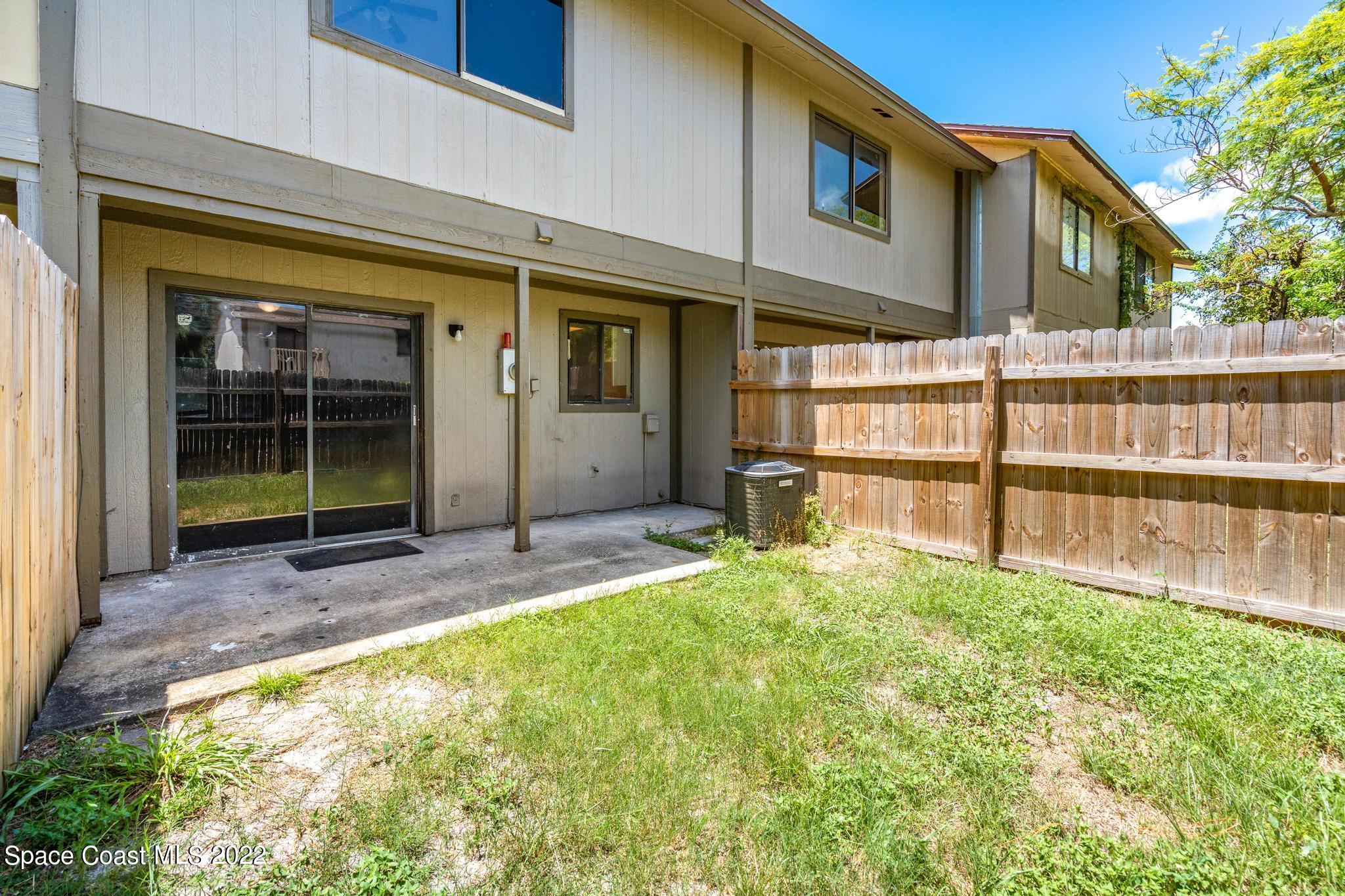 3814 Tree Ridge Lane NE