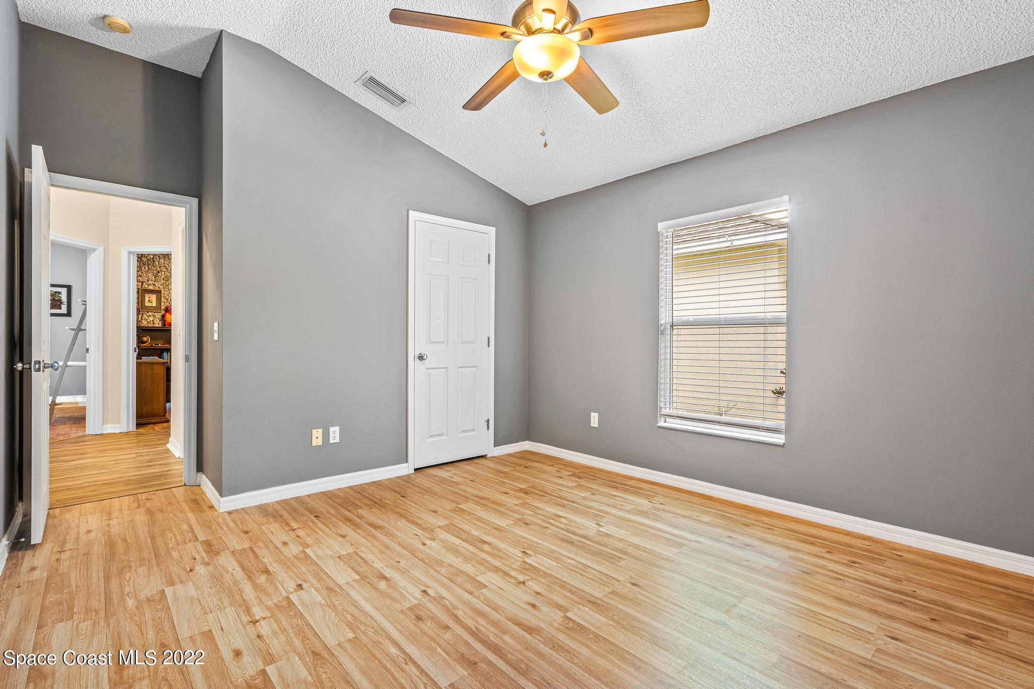 664 Sedgewood Circle