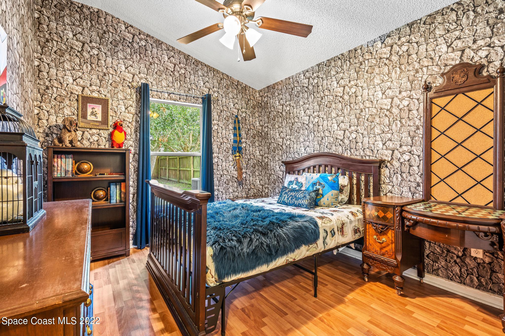 664 Sedgewood Circle