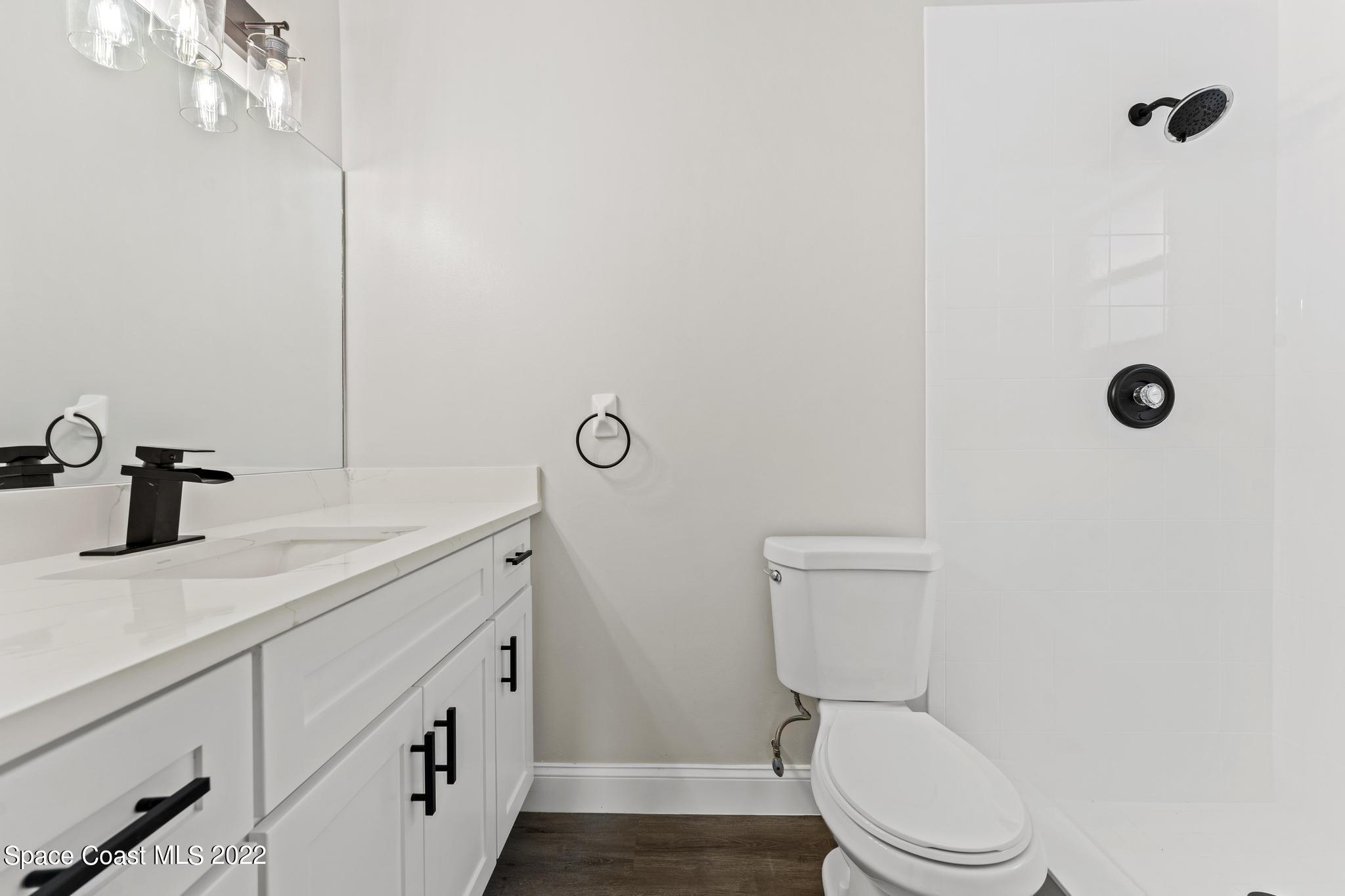 2085 New York Street