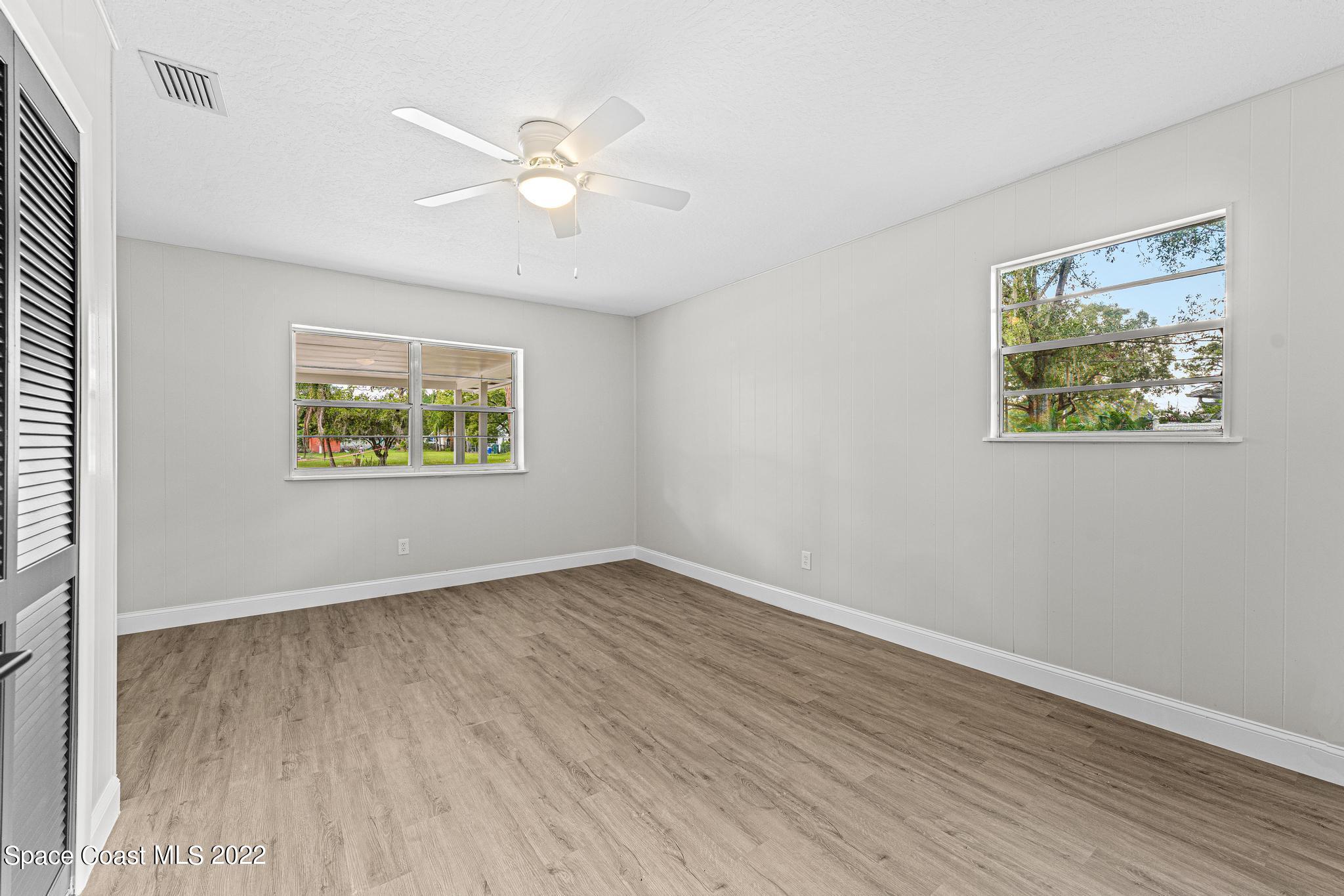 2085 New York Street