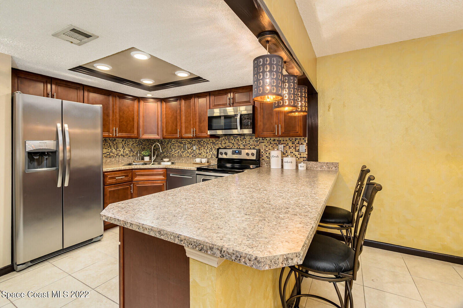 1649 NE Sunny Brook Lane NE, 106