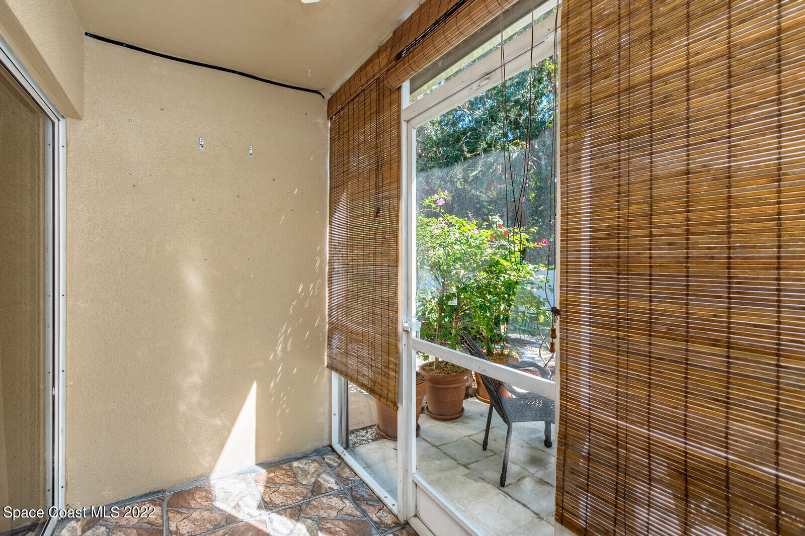 1649 NE Sunny Brook Lane NE, 106