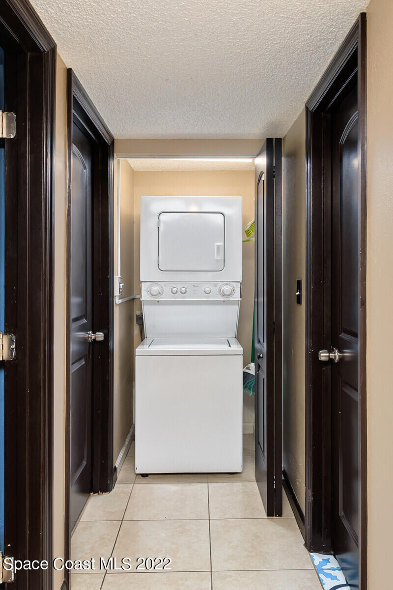 1649 NE Sunny Brook Lane NE, 106