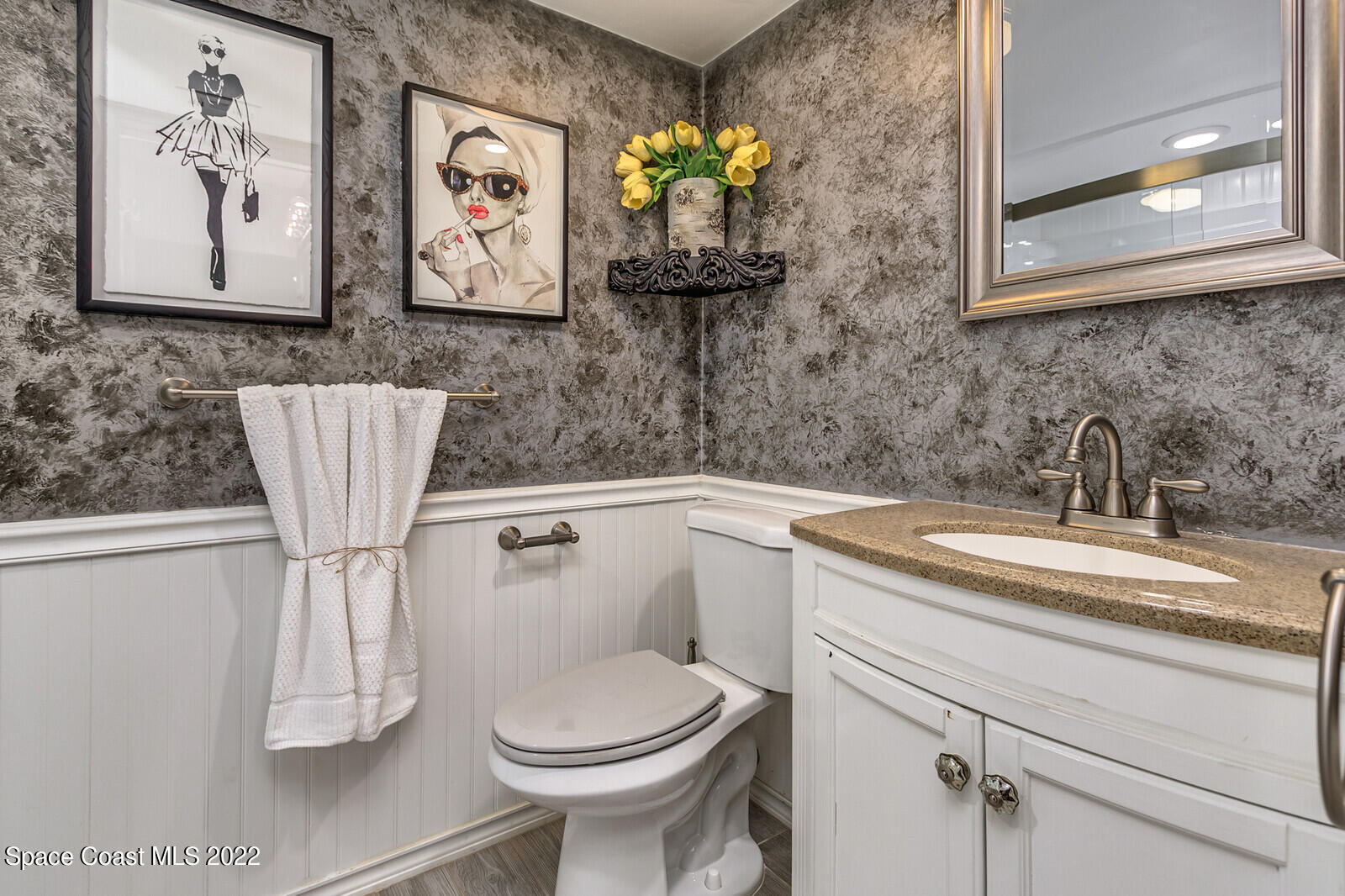 1649 NE Sunny Brook Lane NE, 106