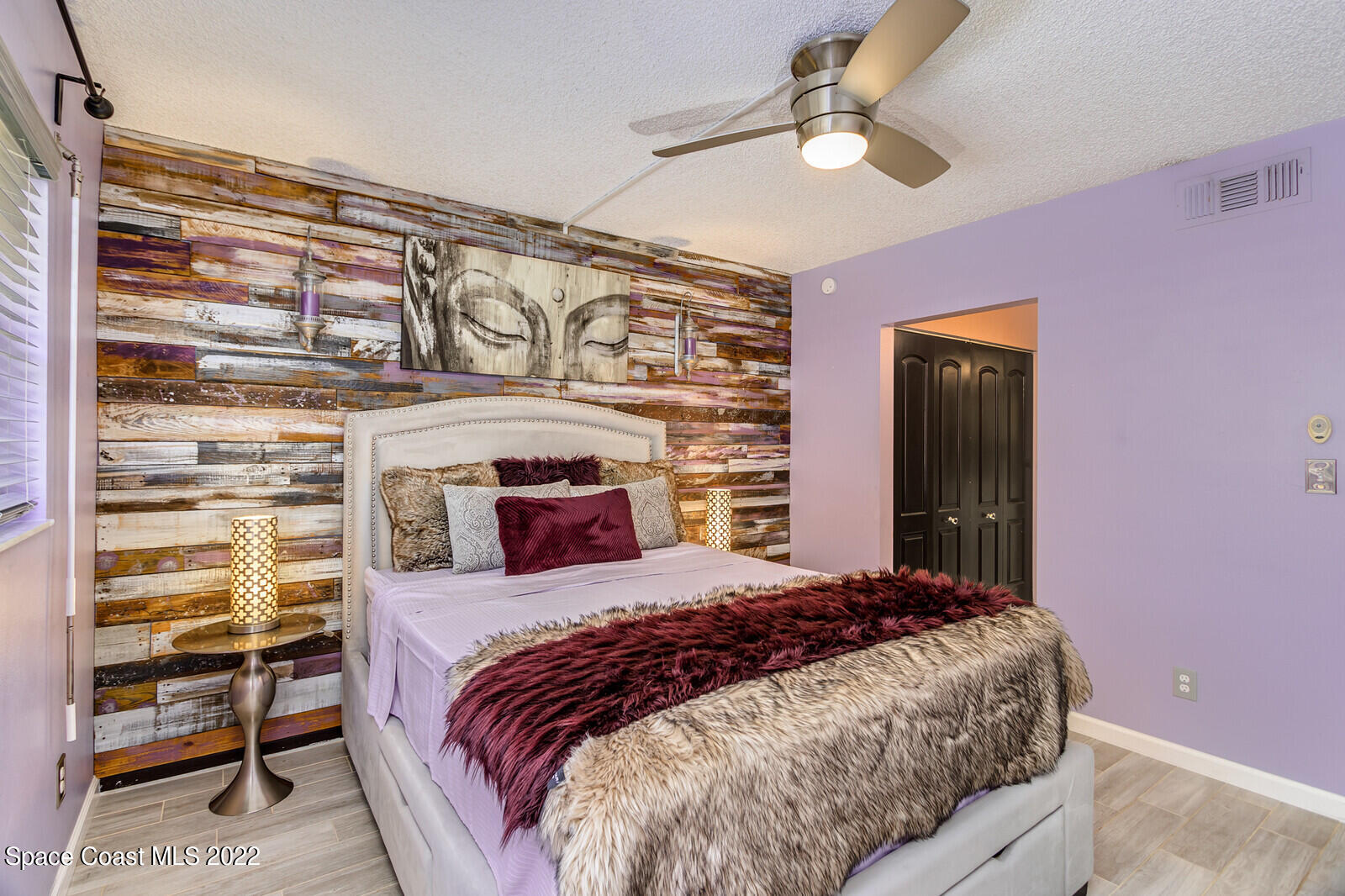 1649 NE Sunny Brook Lane NE, 106