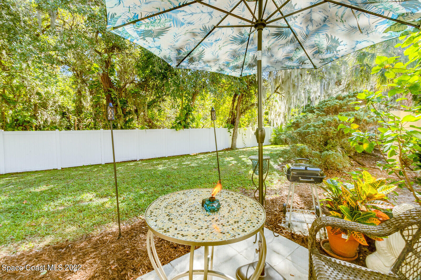 1649 NE Sunny Brook Lane NE, 106