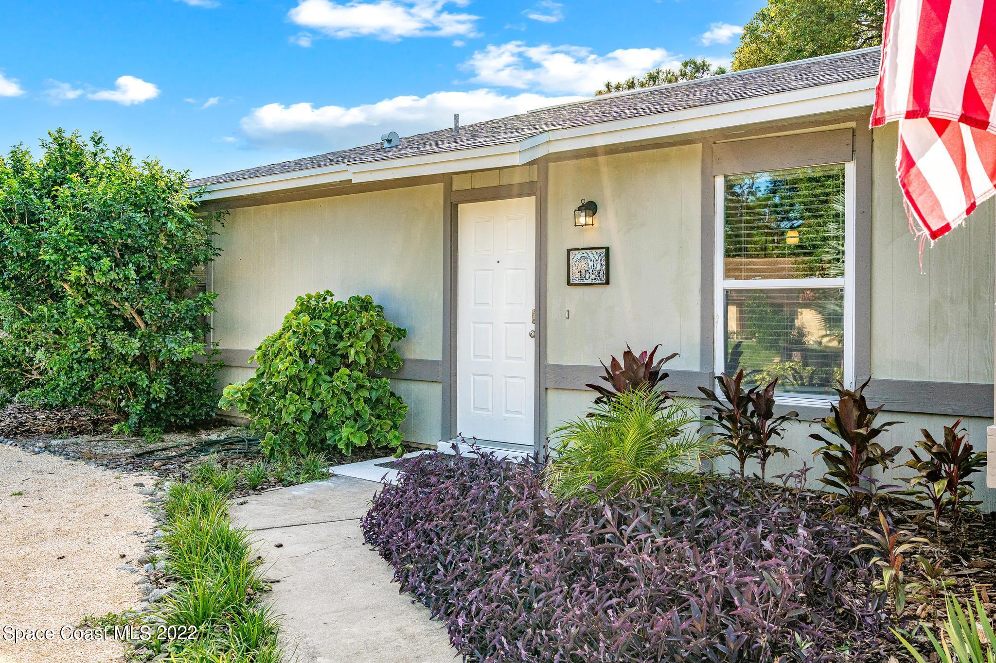 1050 Eldron Boulevard SE