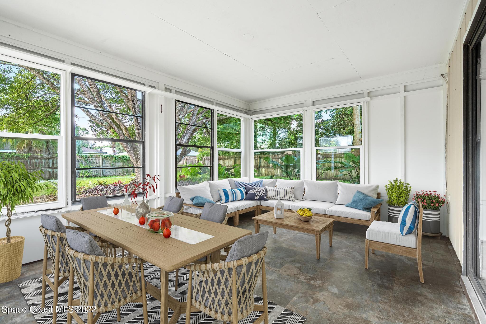 1050 Eldron Boulevard SE