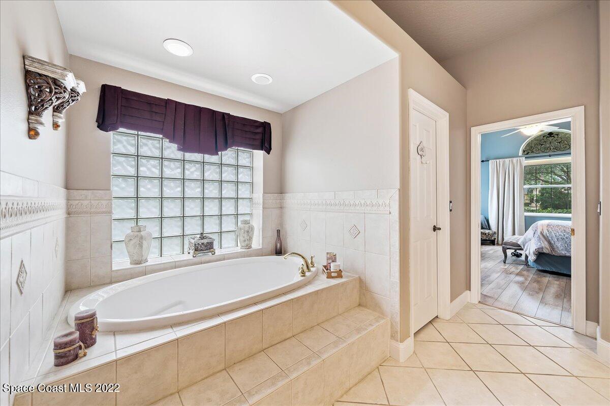 213 Brightwater Drive SE