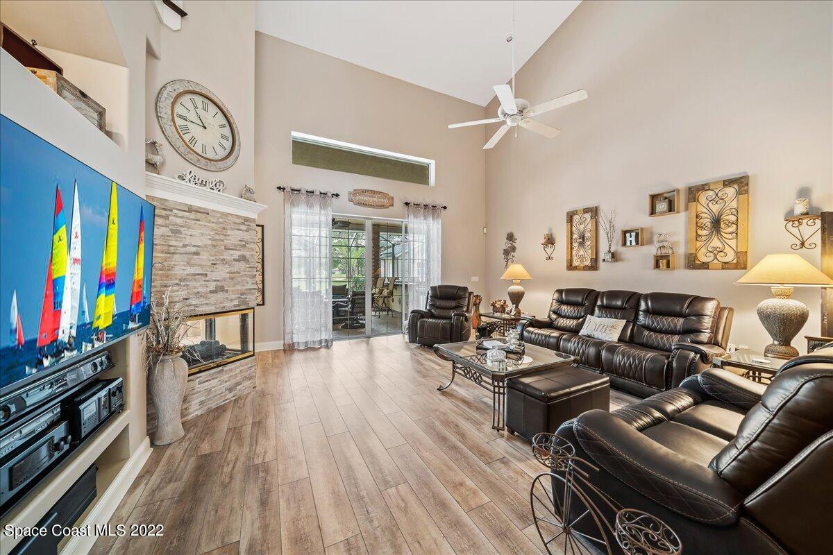 213 Brightwater Drive SE