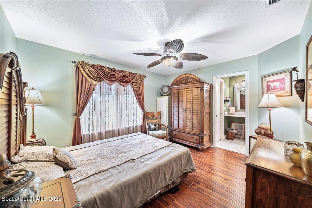 213 Brightwater Drive SE