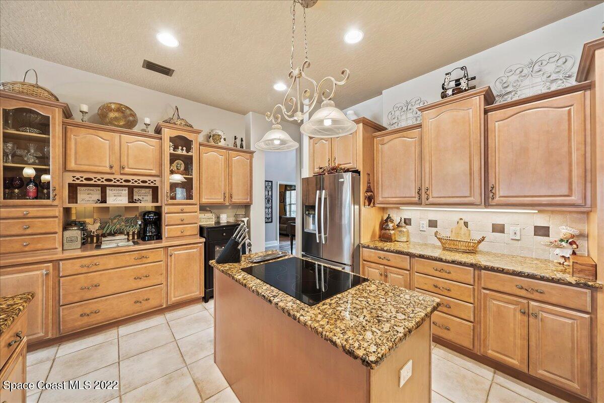 213 Brightwater Drive SE