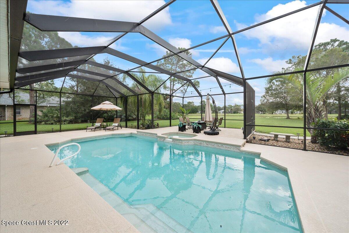 213 Brightwater Drive SE