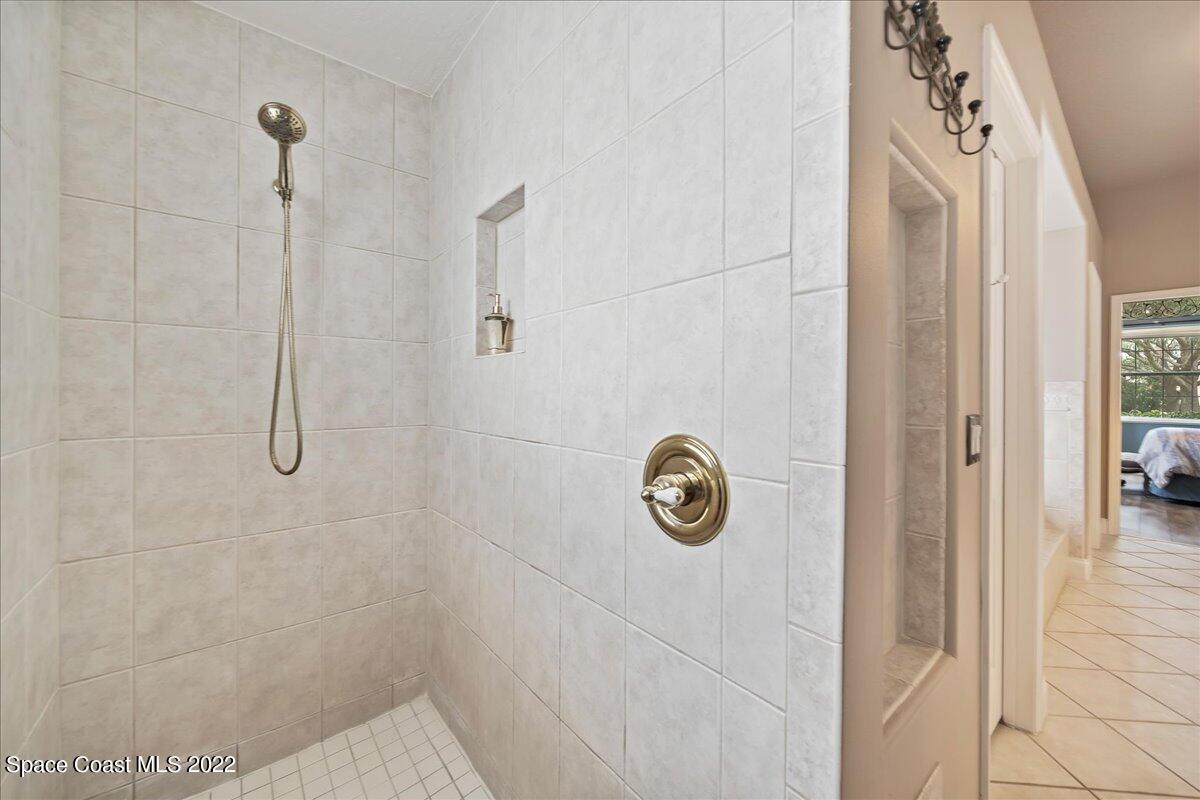 213 Brightwater Drive SE