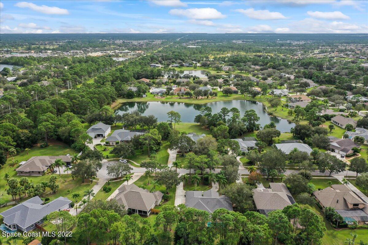 213 Brightwater Drive SE