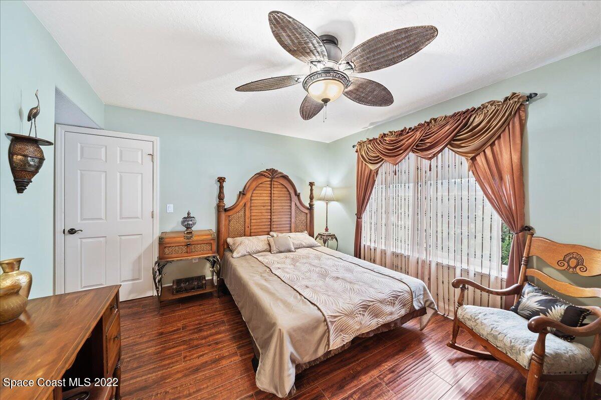 213 Brightwater Drive SE