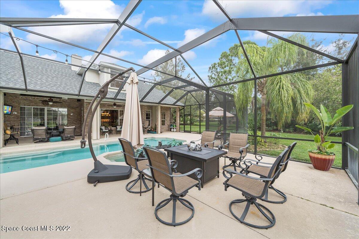 213 Brightwater Drive SE