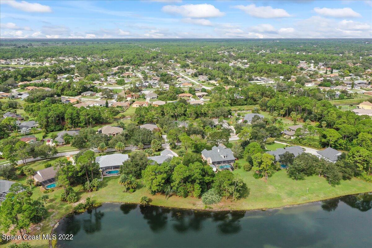 213 Brightwater Drive SE