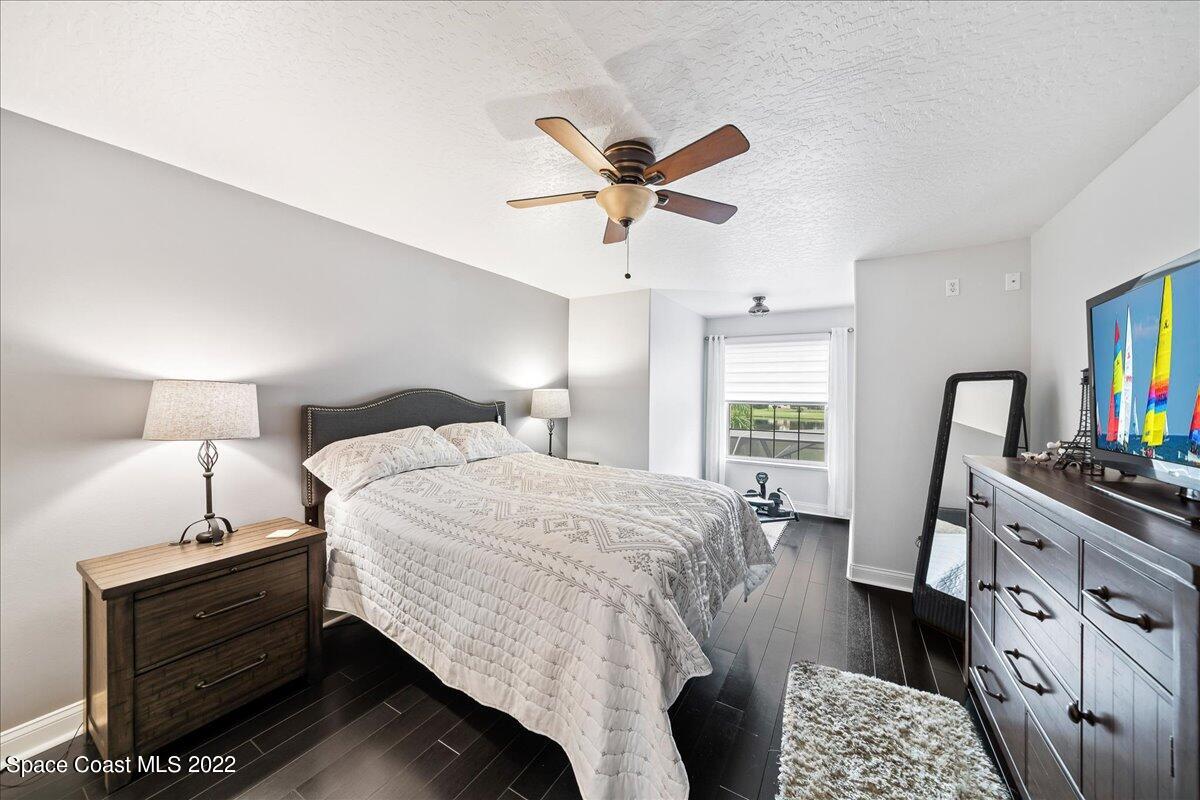 213 Brightwater Drive SE