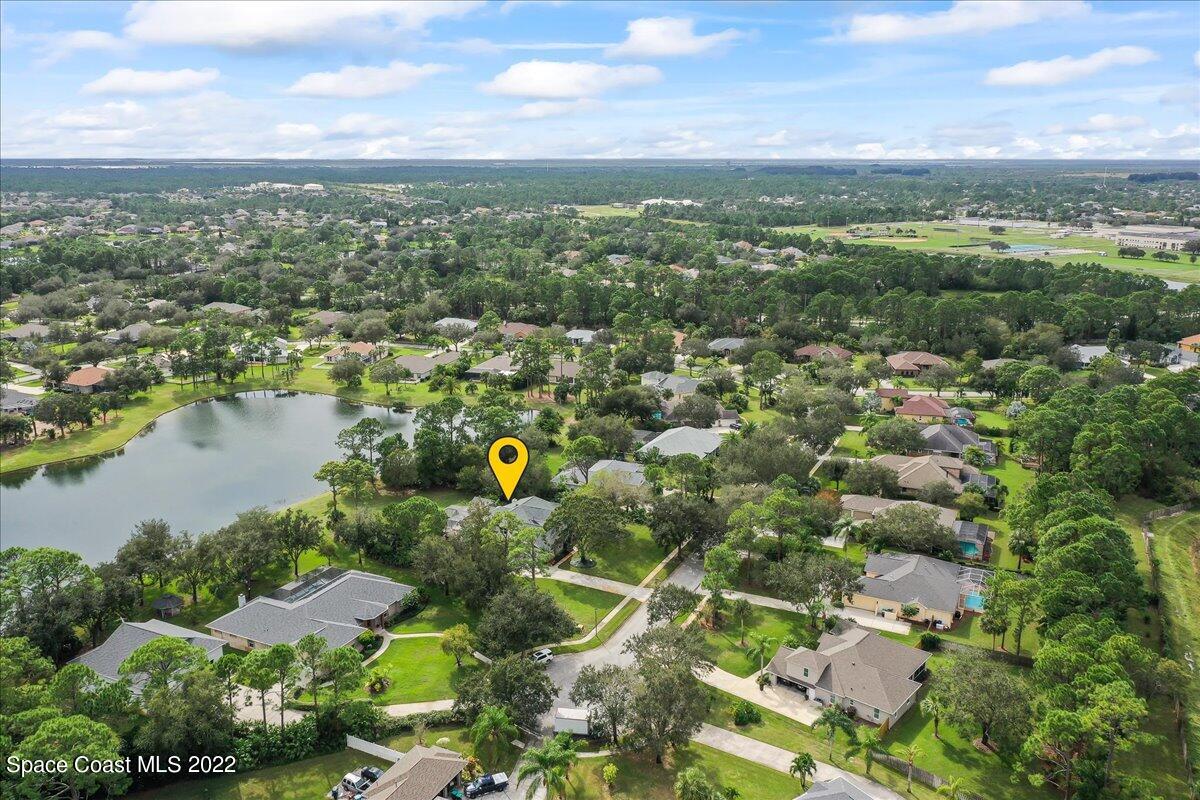 213 Brightwater Drive SE