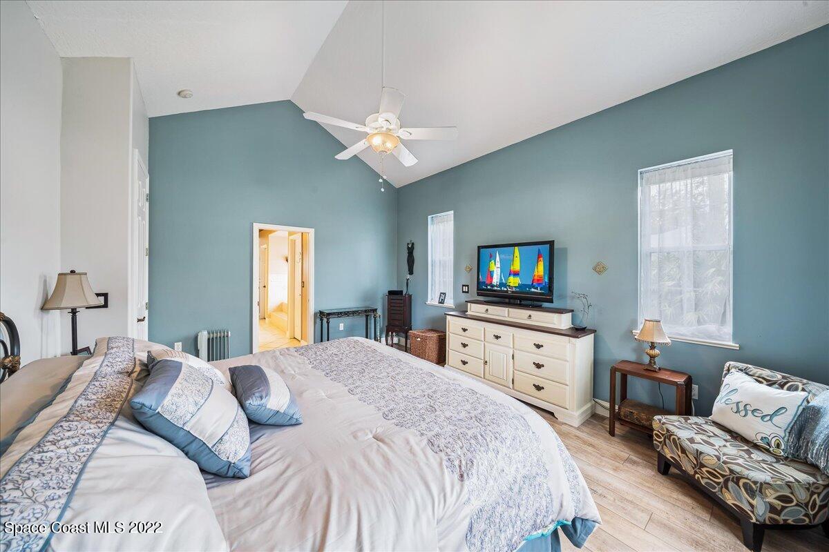 213 Brightwater Drive SE