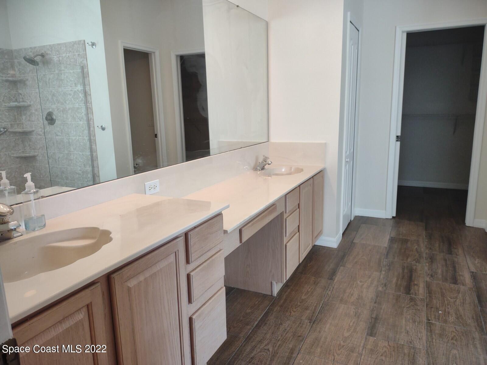 1792 Ladderback Court